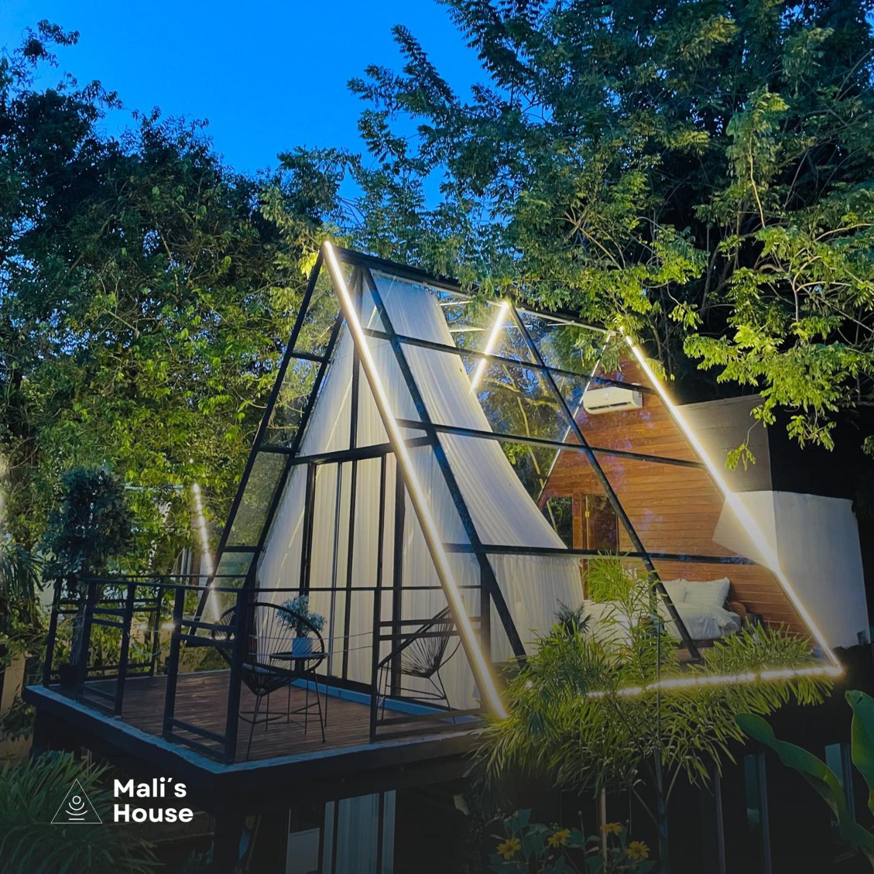 Mali'S House Hotel La Fortuna Exterior foto